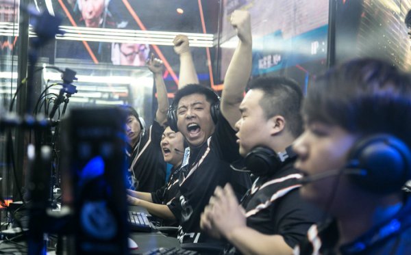 篮球运动员 篮球运动员