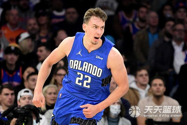 青岛男篮官宣签约外援乌莫贾-吉布森